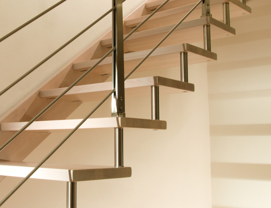 Escalier à limon latéral en bois FLO 110