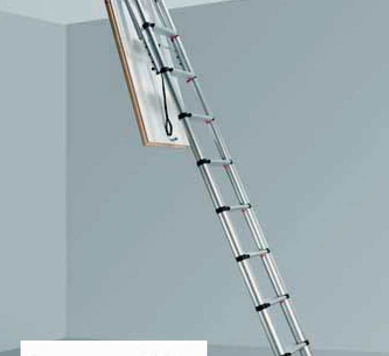 Escalier escamotable télescopique à trappe réglable